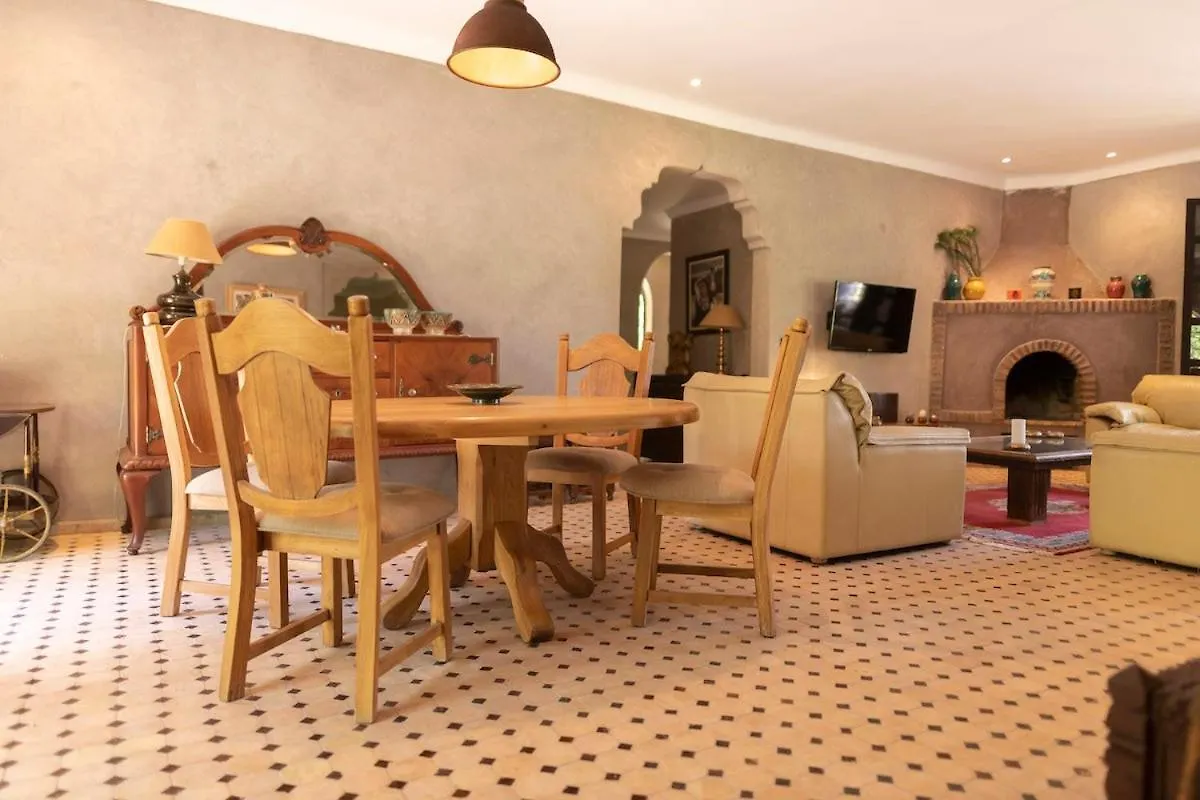 Dar Tasseltant Six Bedroom Villa And Swimming Pool Marrakesh